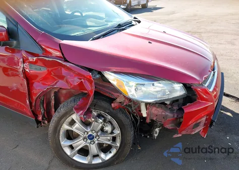 2014 Ford Escape Titanium z USA, uszkodzony, nr VIN 1FMCU0J99EUC85291